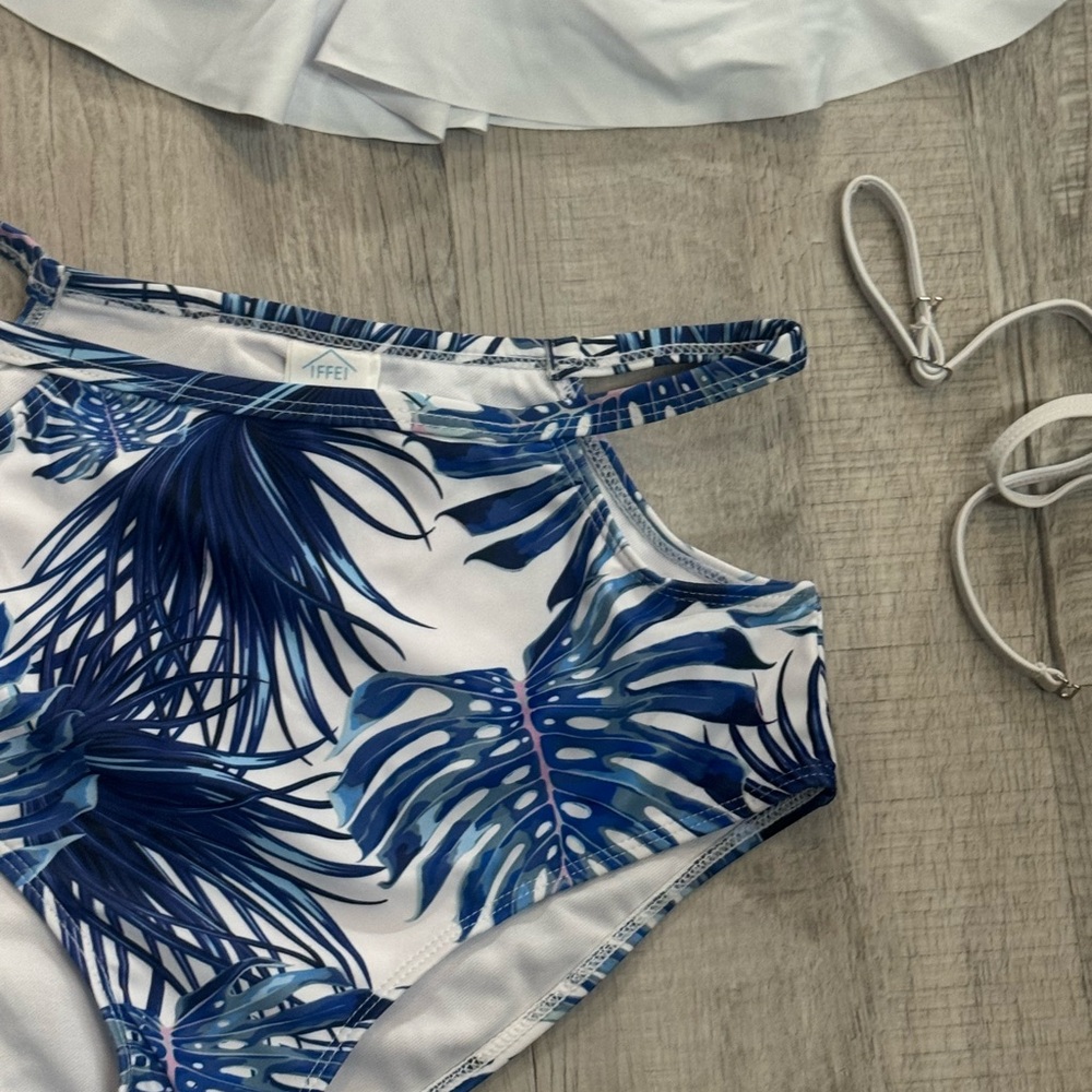 White Off-Shoulder Bikini Set - Picture 7 of 13
